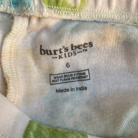 Burt’s Bees Kids Pajamas Size 6 - Holiday Pajamas - Picture 5 of 5